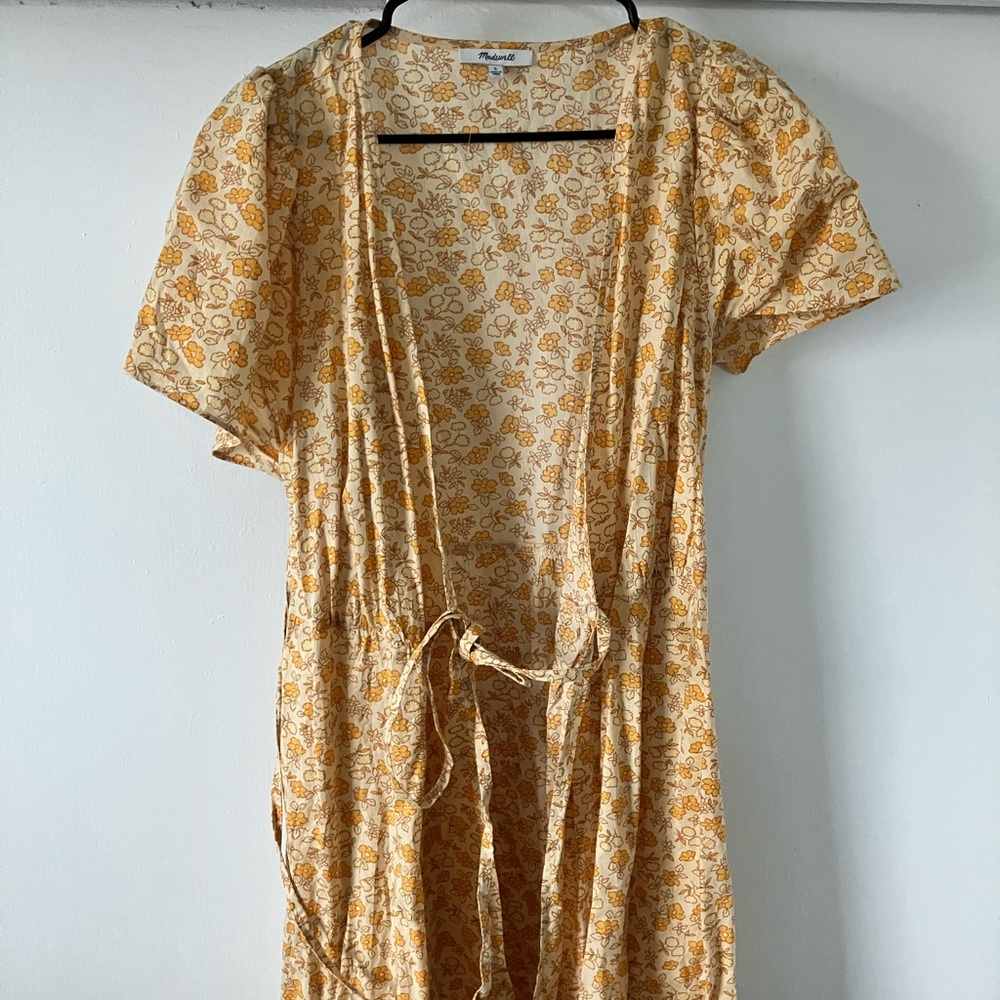 MADEWELL YELLOW DRESS. NEVER WORN.